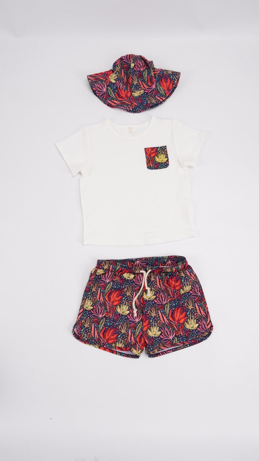 FLOWER POWER Bucket hat