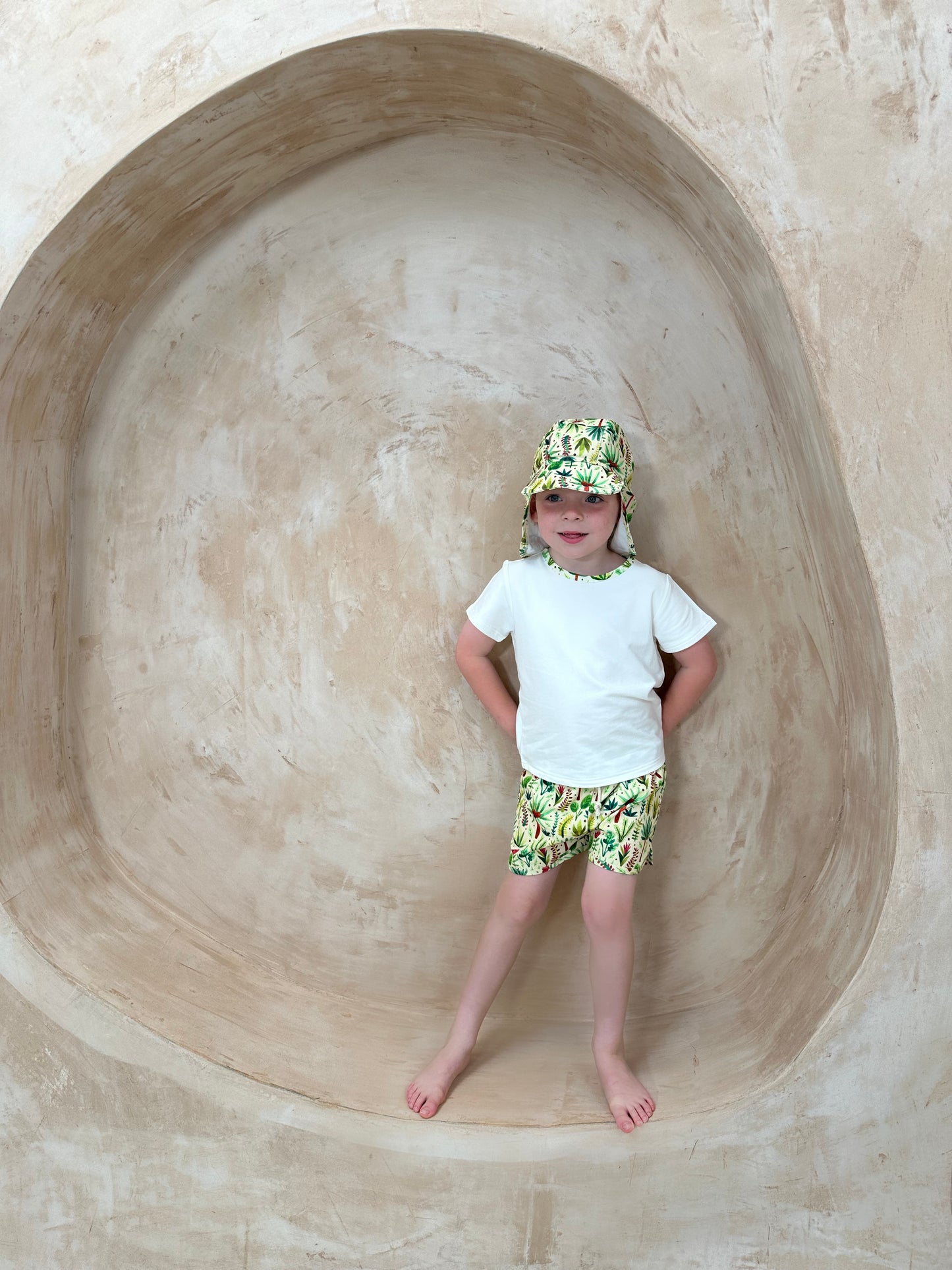TROPICAL BEACH Boy