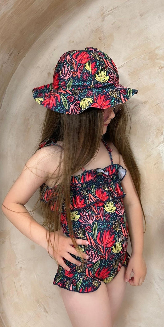 FLOWER POWER Bucket hat